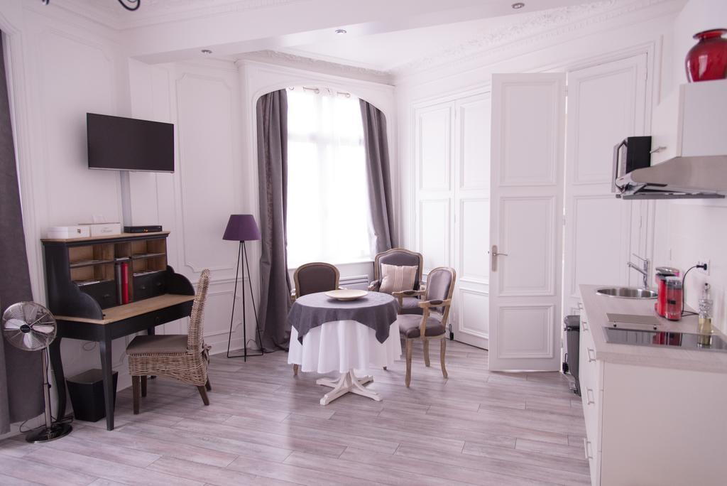 Chic Appart - Sauna Privatif Tourcoing Room photo